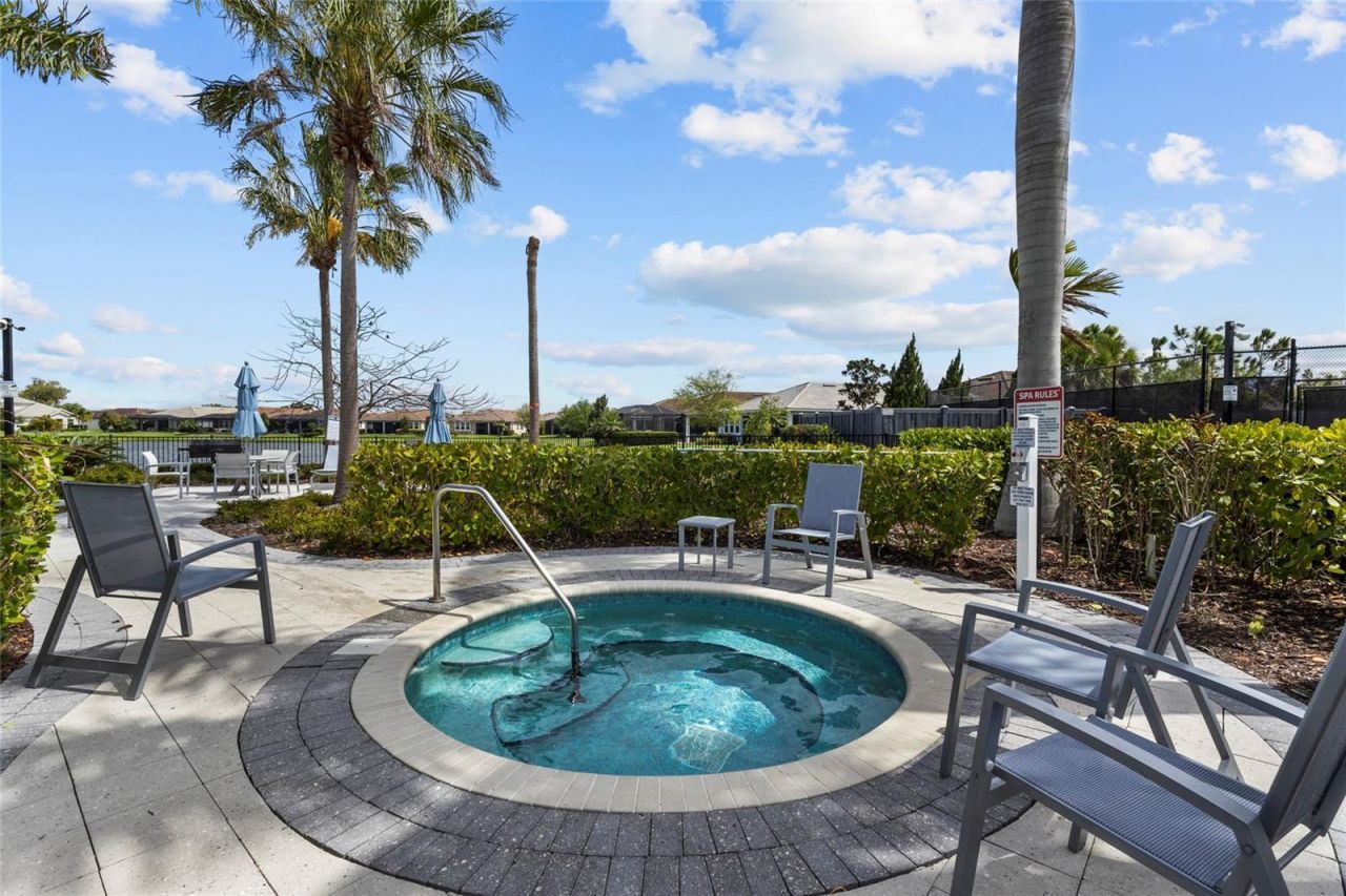 5745 Long Shore Loop, Sarasota, FL 34238 Photo