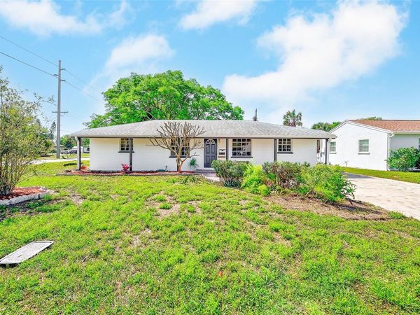 4102 W BAY VISTA AVENUE, TAMPA, FL 33611