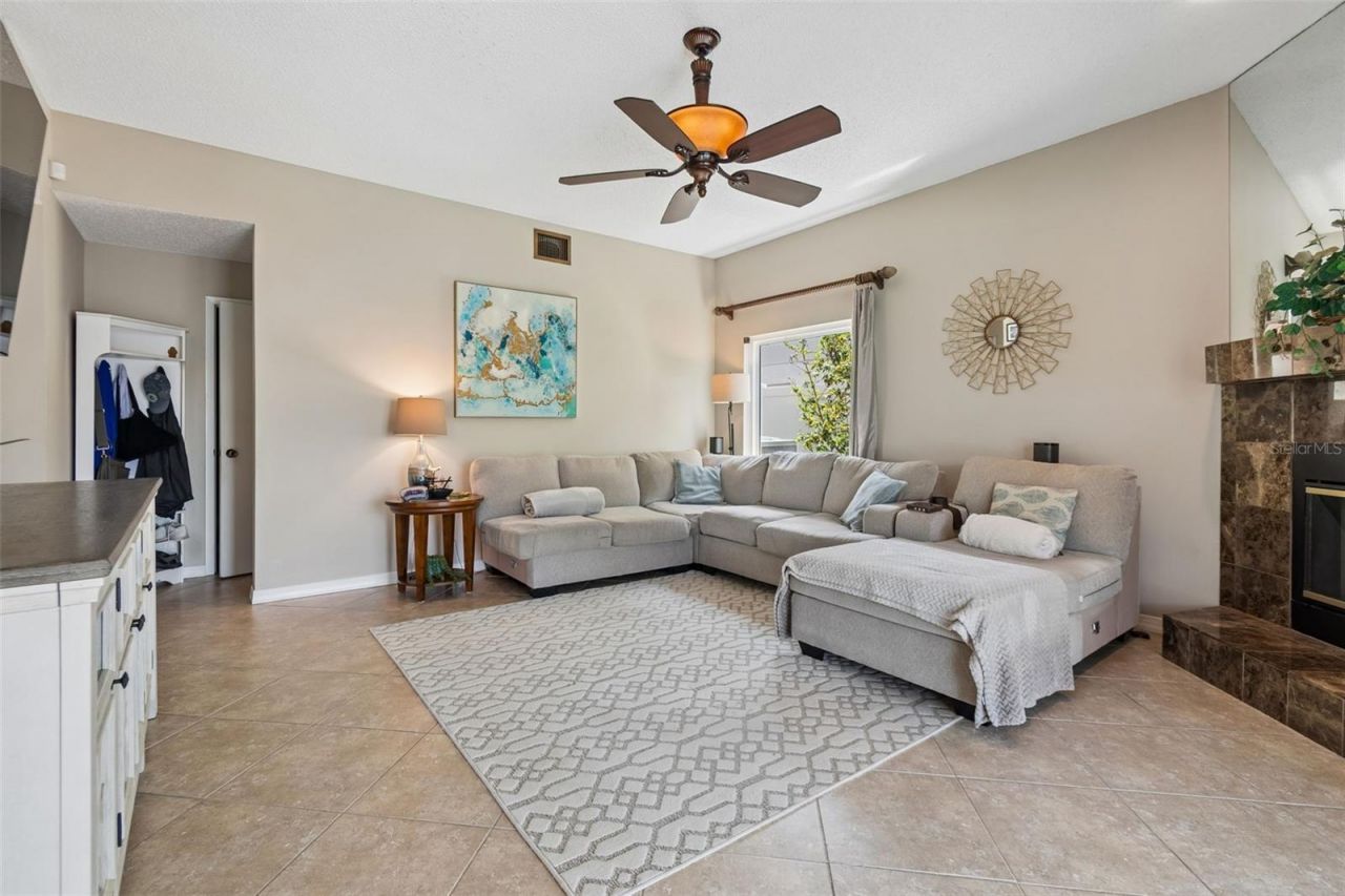 11415 Whispering Hollow, Tampa, FL 33635 Photo