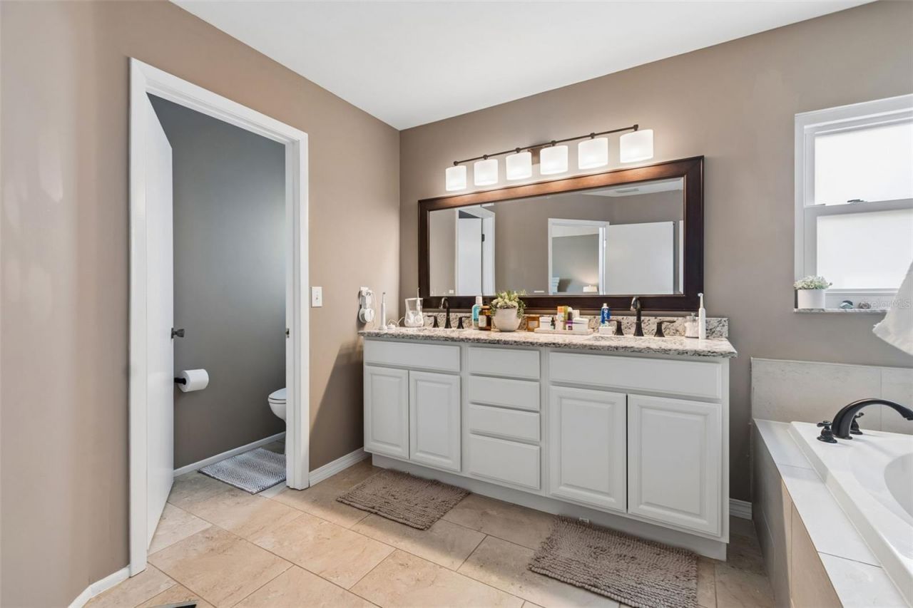 11415 Whispering Hollow, Tampa, FL 33635 Photo