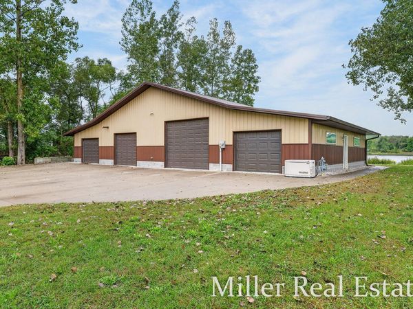 153 Sunset Drive, Dowling, MI 49050