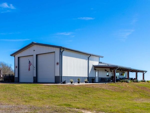 7047 Falke Heinrich RD , Schulenburg, TX 78956