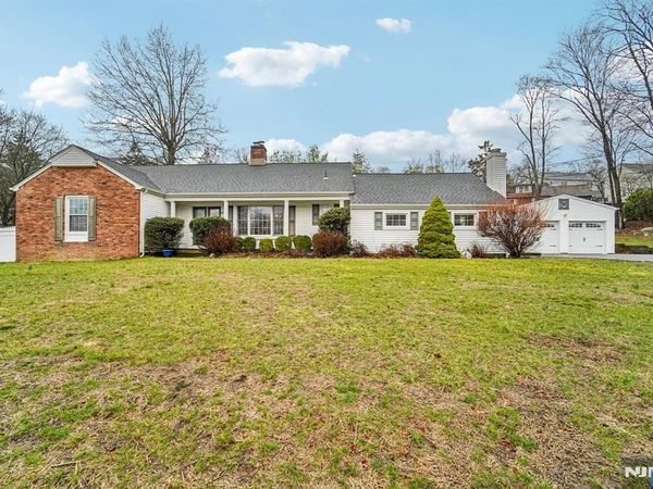 51 Catherine Street, BLOOMINGDALE, NJ 07403