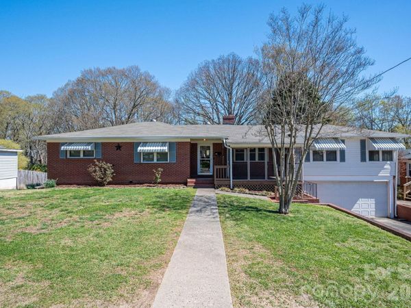 608 N State Street , Lincolnton, NC 28092