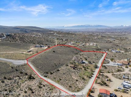 670 Valle Verde Drive, Sparks, NV 89441 Photo