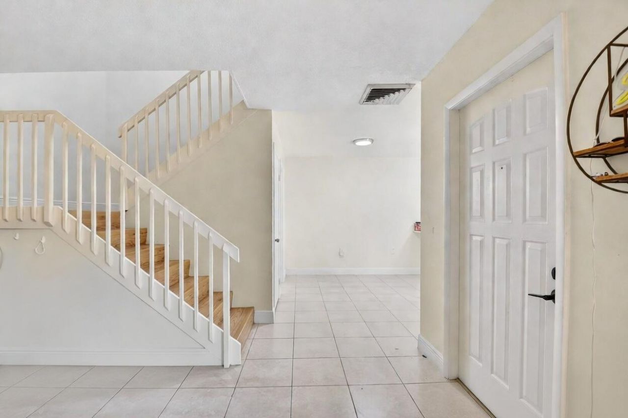 590 Green Springs Place, West Palm Beach, FL 33409 Photo