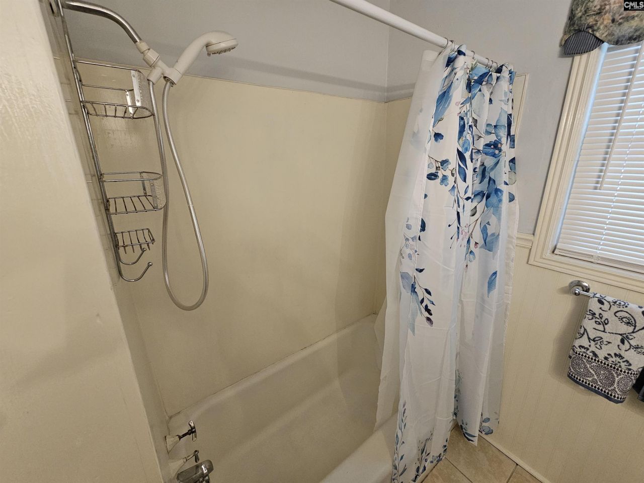 1310 C Avenue Photo 17