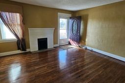 1310 C Avenue photo 4