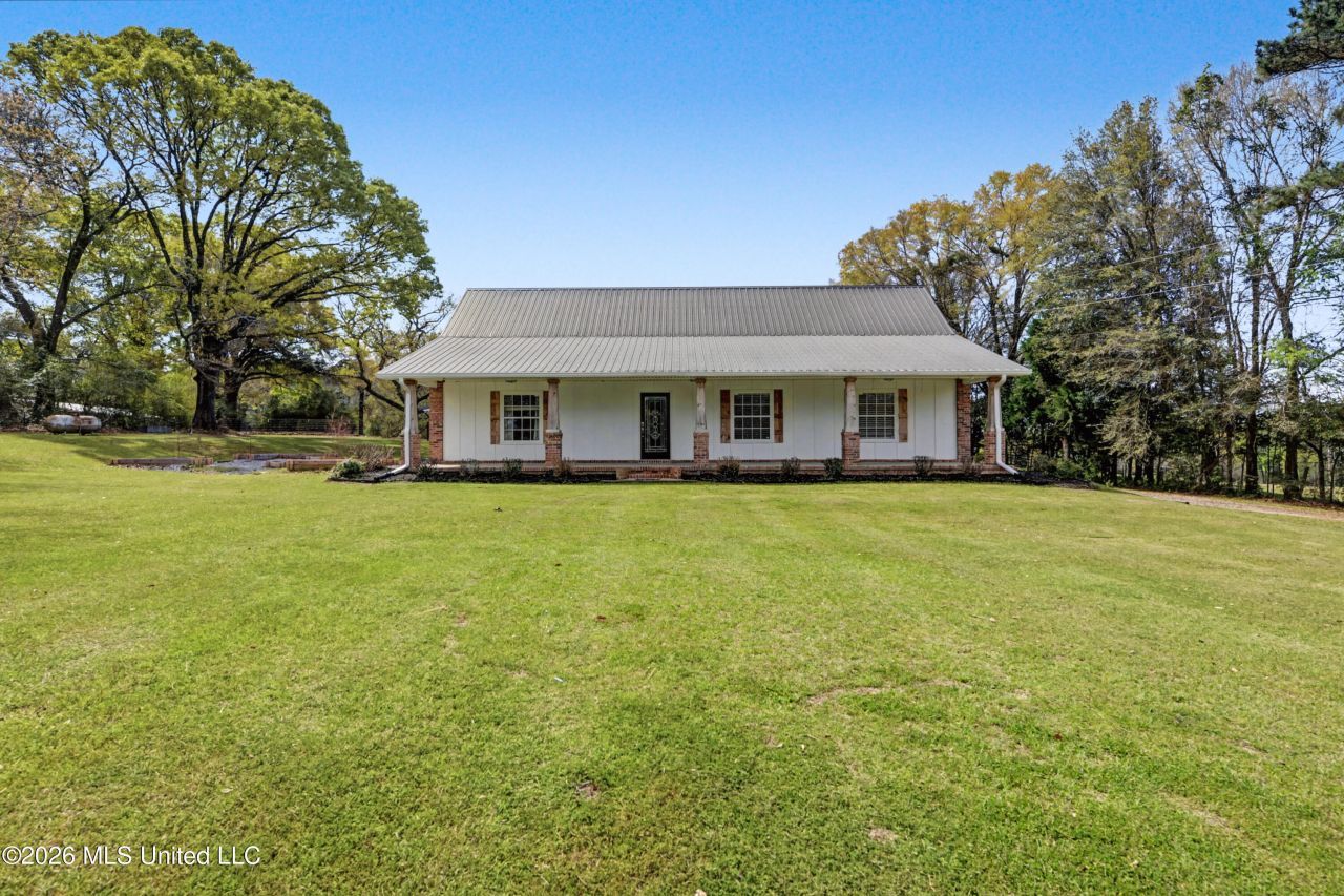 222 Gristmill Road, Lucedale, MS 39452 Main Photo