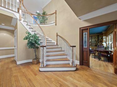 111 Foxridge Road, Chapel Hill, NC 27514