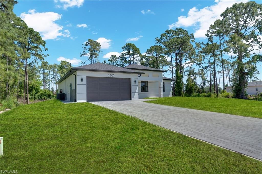 507 Trinity St E, Lehigh Acres, FL 33974 Photo