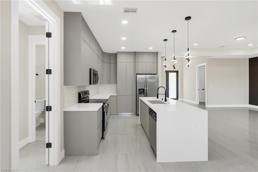 507 Trinity St E, Lehigh Acres, FL 33974 Photo