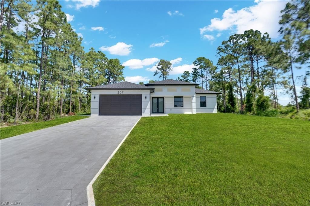 507 Trinity St E, Lehigh Acres, FL 33974 Photo