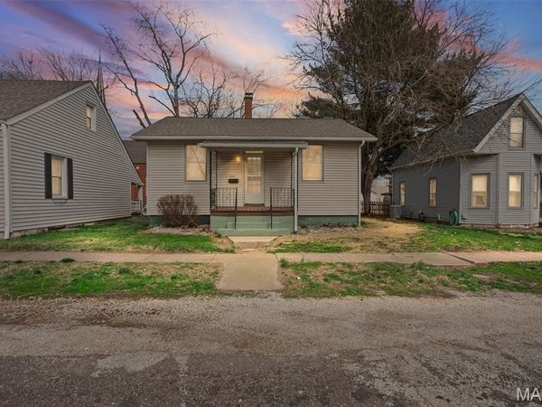 212 W 4th Street, O'Fallon, IL 62269