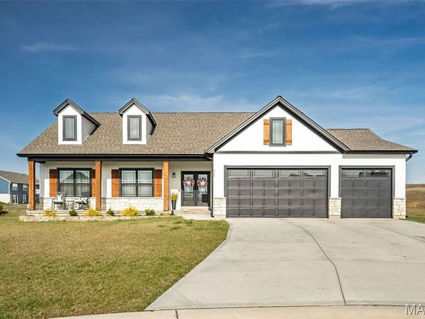 619 Schapers Court, Moscow Mills, MO 63362