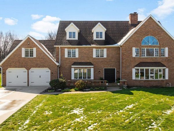 17470 Skyline Drive, South Bend, IN 46614