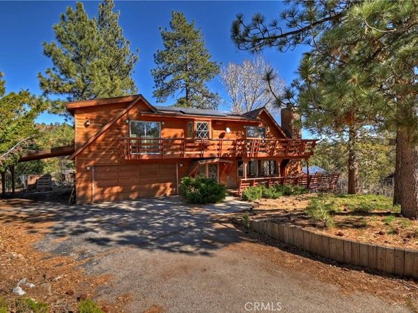 1035 Fawnskin Drive, Fawnskin, CA 92333