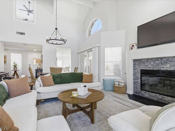 7012 Bright Springs Court, Las Vegas, NV 89113
