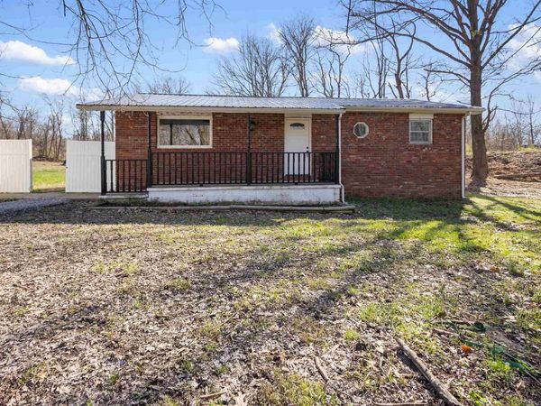 2295 Ledford Road, Harrisburg, IL 62946