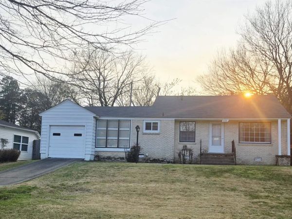 4721 Lakeshore Drive, North Little Rock, AR 72116