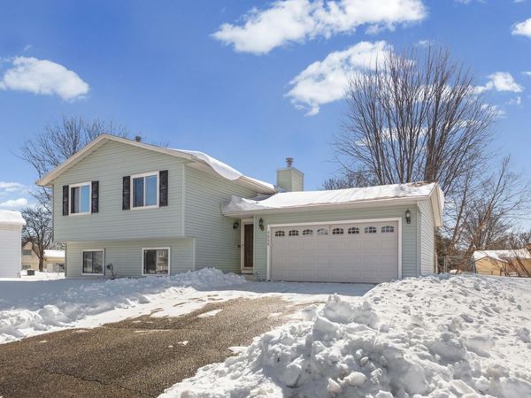 5935 W 136th Street, Savage, MN 55378