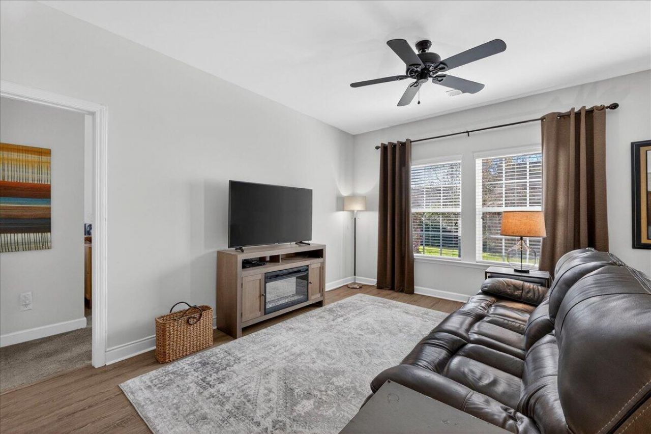 3654 Pimmit Place Photo 16