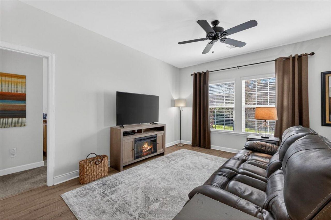 3654 Pimmit Place Photo 17