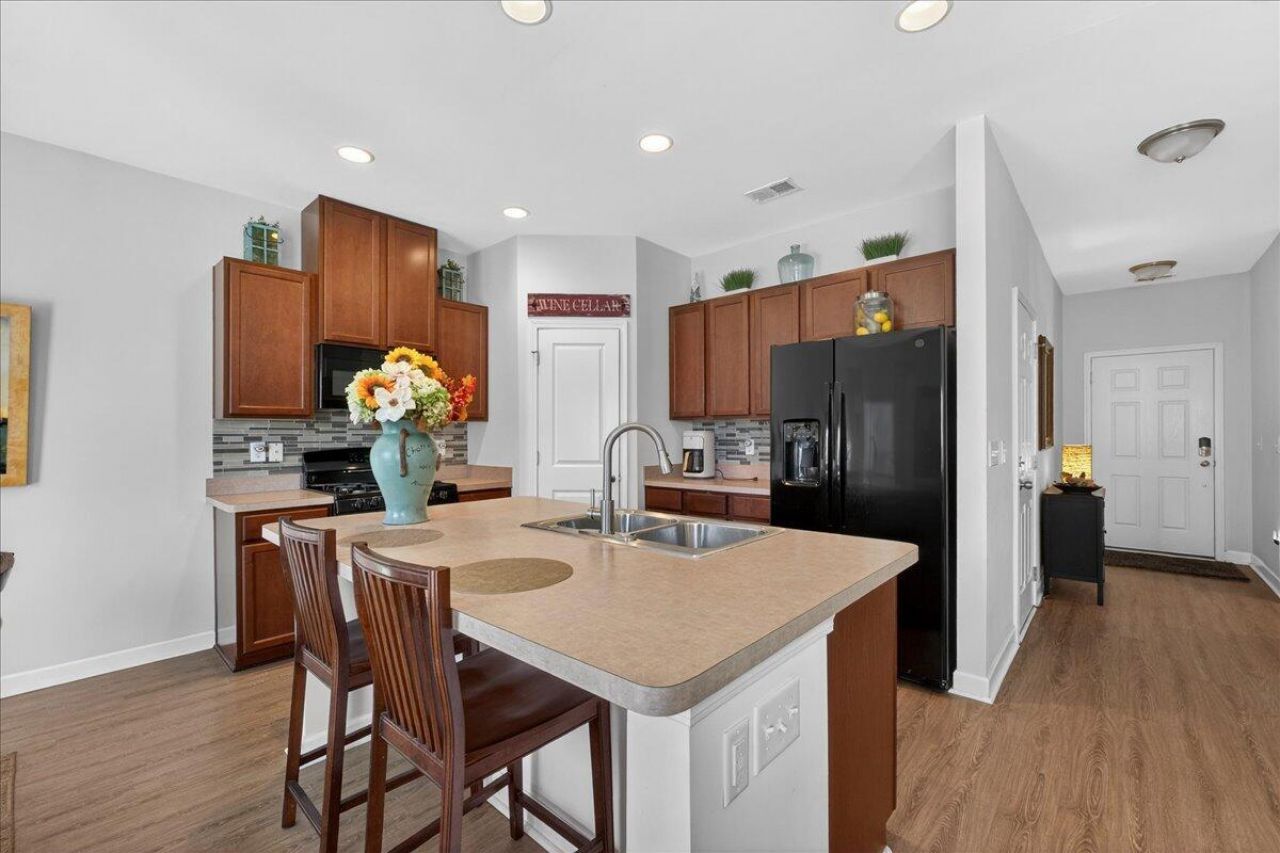 3654 Pimmit Place Photo 9