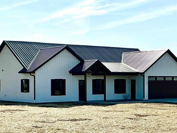 101 Coal Valley Lane, Exline, IA 52555