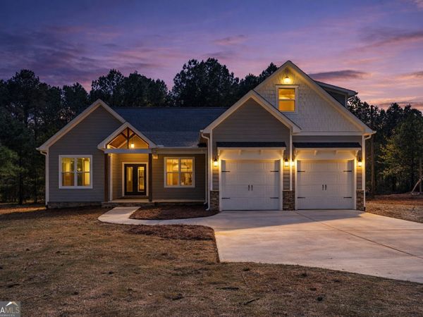 452 Puckett Road SE, Silver Creek, GA 30173