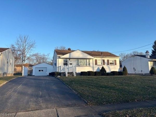 1407 Gypsy Lane, Niles, OH 44446