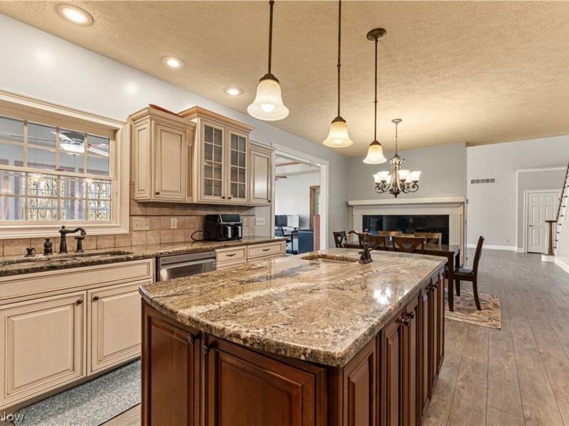 1215 Greenmont Circle, Vienna, WV 26105 Photo 15