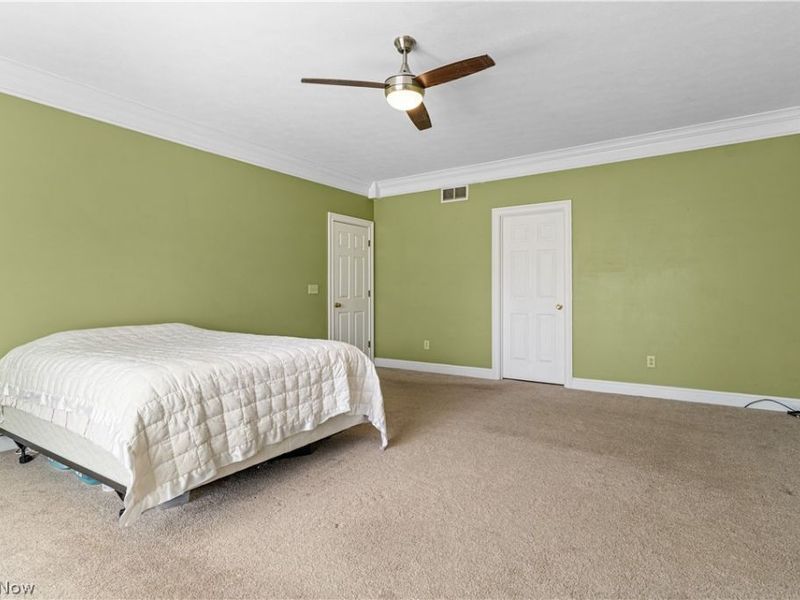 1215 Greenmont Circle, Vienna, WV 26105 Photo 24