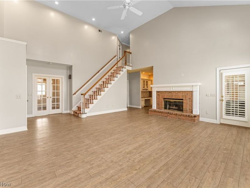 1215 Greenmont Circle, Vienna, WV 26105 Photo 9