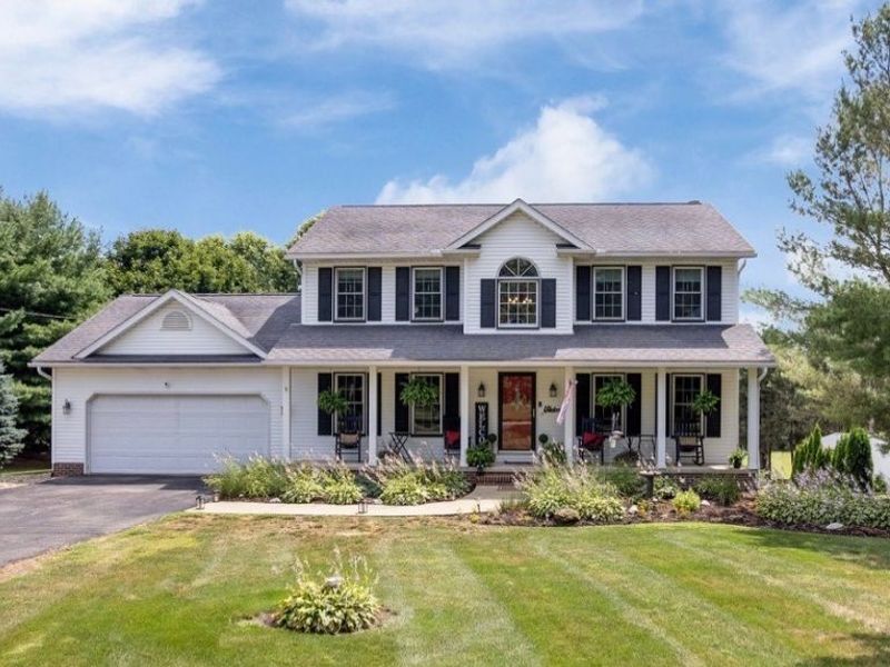 9825 Fox Knoll Drive, Orrville, OH 44667 Photo 1