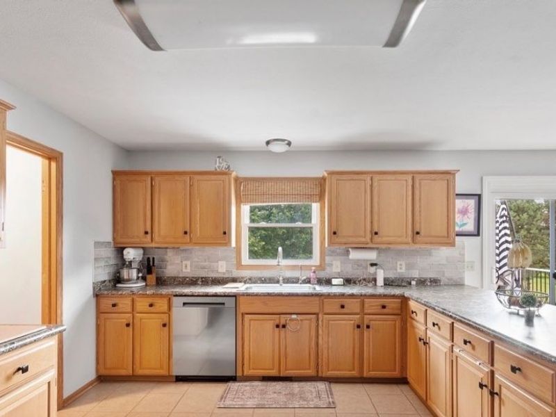 9825 Fox Knoll Drive, Orrville, OH 44667 Photo 10