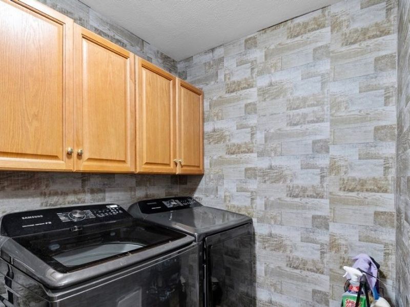 9825 Fox Knoll Drive, Orrville, OH 44667 Photo 13