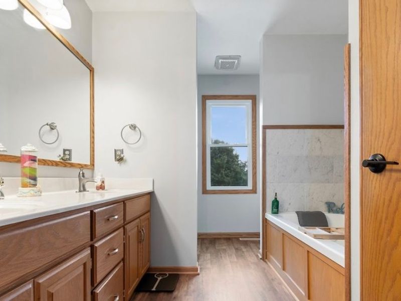 9825 Fox Knoll Drive, Orrville, OH 44667 Photo 20