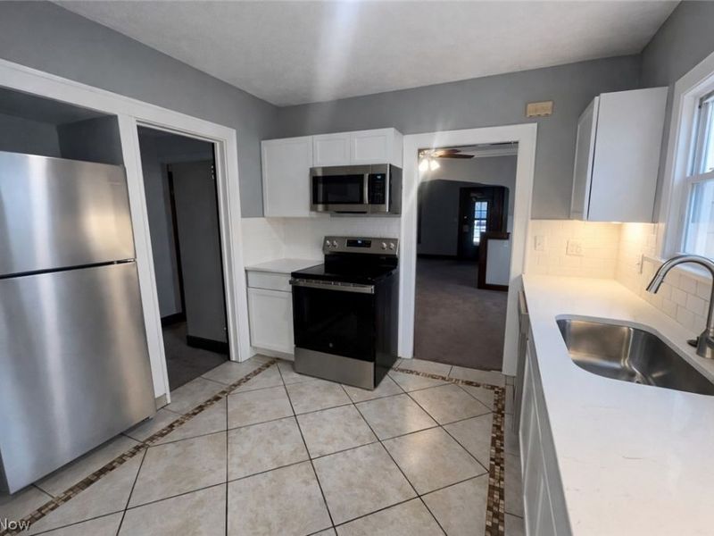 7014 Thornton Drive , Unit Down, Parma, OH 44129 Photo 10