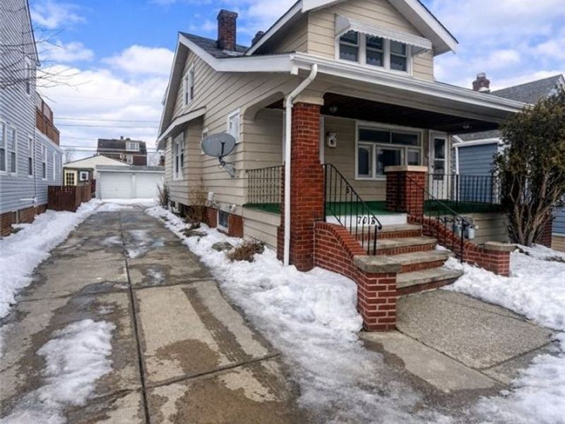 7014 Thornton Drive , Unit Down, Parma, OH 44129 Photo 3