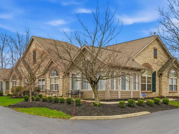 4154 WINDBUD Drive, Unit 10, New Albany, OH 43054
