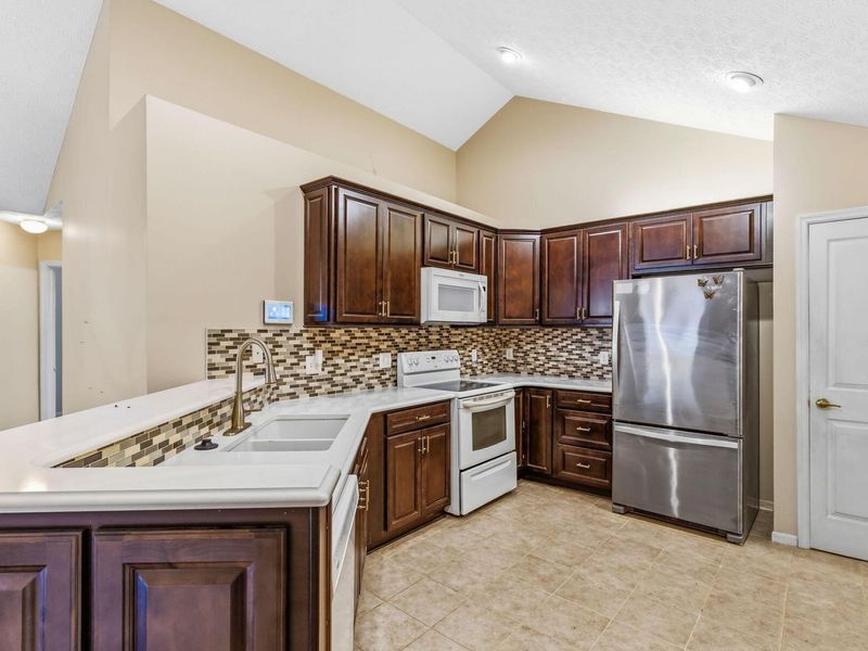 4154 WINDBUD Drive, Unit 10, New Albany, OH 43054 Photo 10
