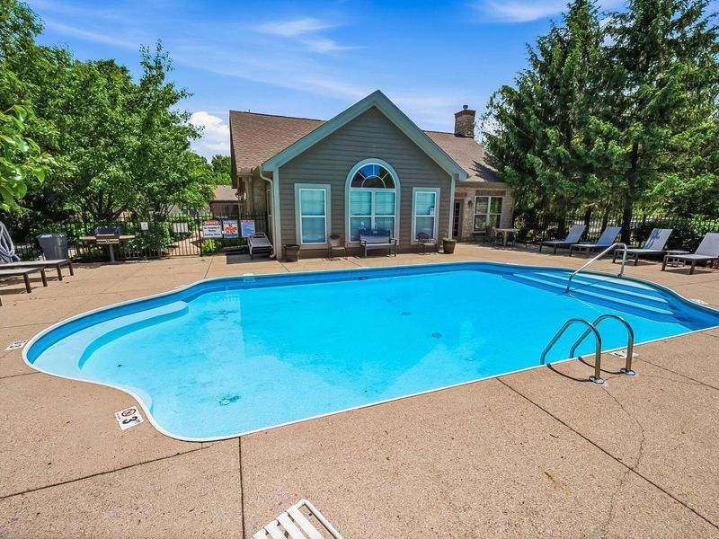 4154 WINDBUD Drive, Unit 10, New Albany, OH 43054 Photo 26