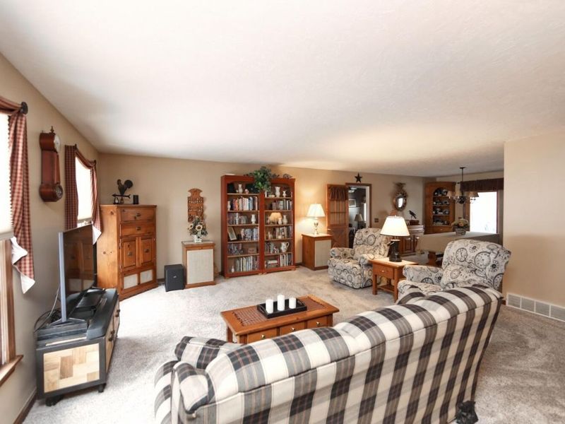 13399 Old Mansfield Road , Mount Vernon, OH 43050 Photo 3