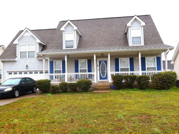 3632 Aurora Dr , Clarksville, TN 37040