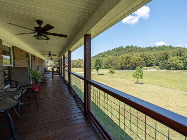 6285 Rayburn Creek Rd , Collinwood, TN 38450