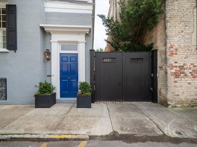 41 Society Street, Charleston, SC 29401
