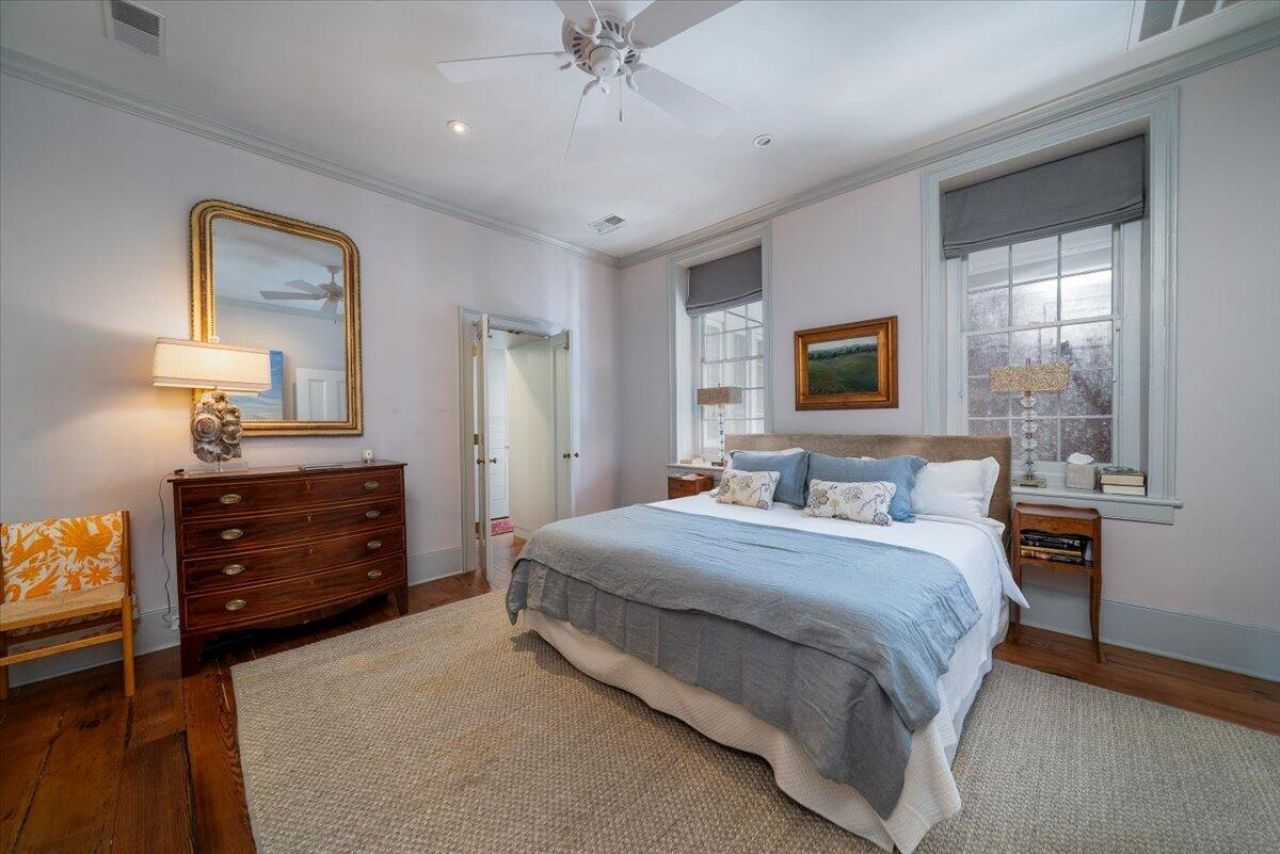 41 Society Street Photo 37