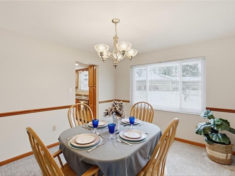 190 N Village Drive, Centerville, OH 45459 Photo 13