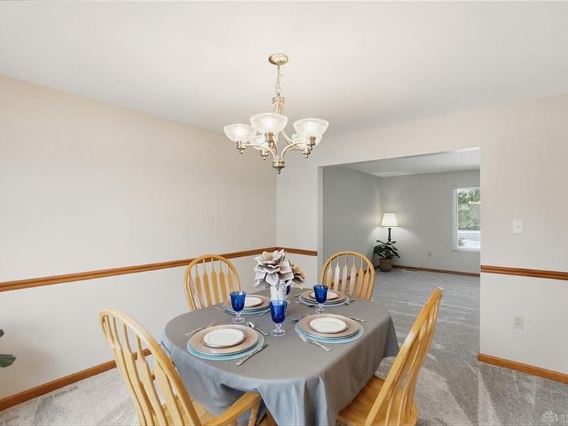 190 N Village Drive, Centerville, OH 45459 Photo 14